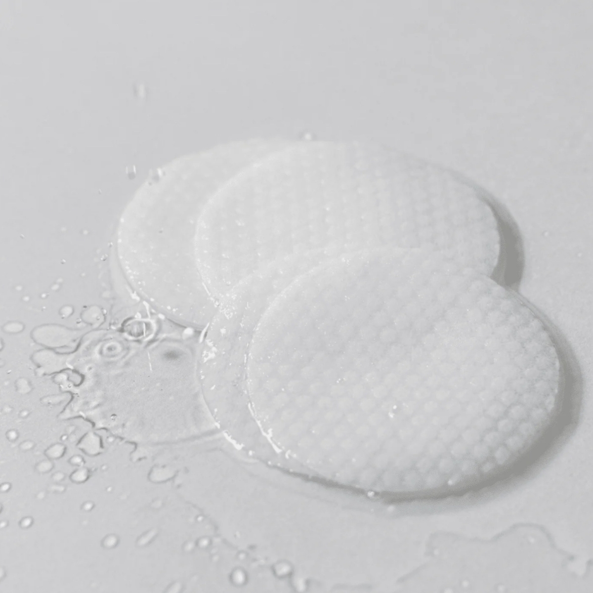 CELIMAX Heartleaf BHA Peeling Pad 60ea - Image 4